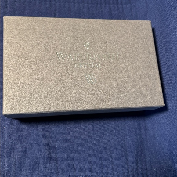 Waterford Society Enrollment Box - New In Box
Exclusive 2002 - Picture 10 of 12